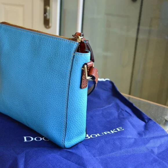 Dooney & Bourke crossbody purse - Picture 5 of 13